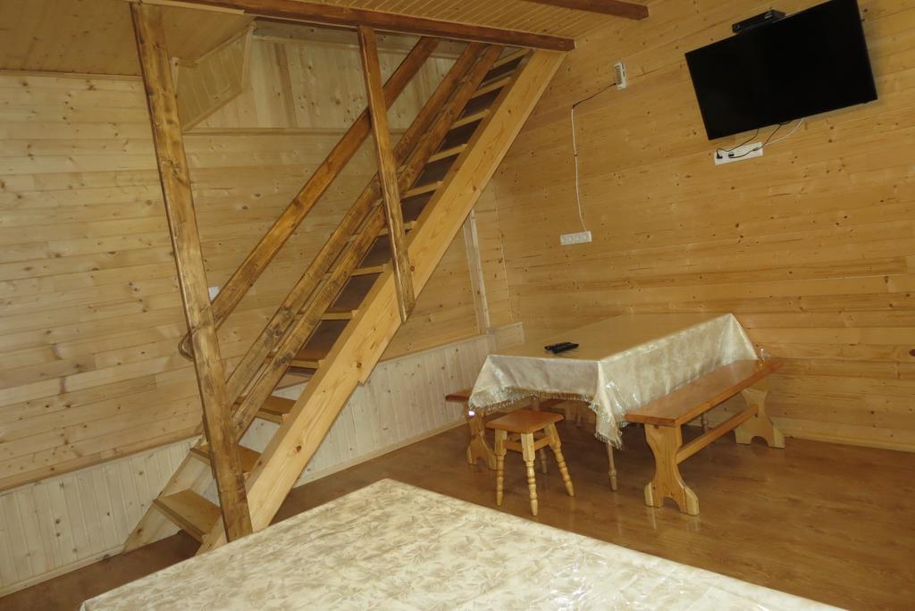 Bilyy Kamin Guest House Tatariv Eksteriør bilde