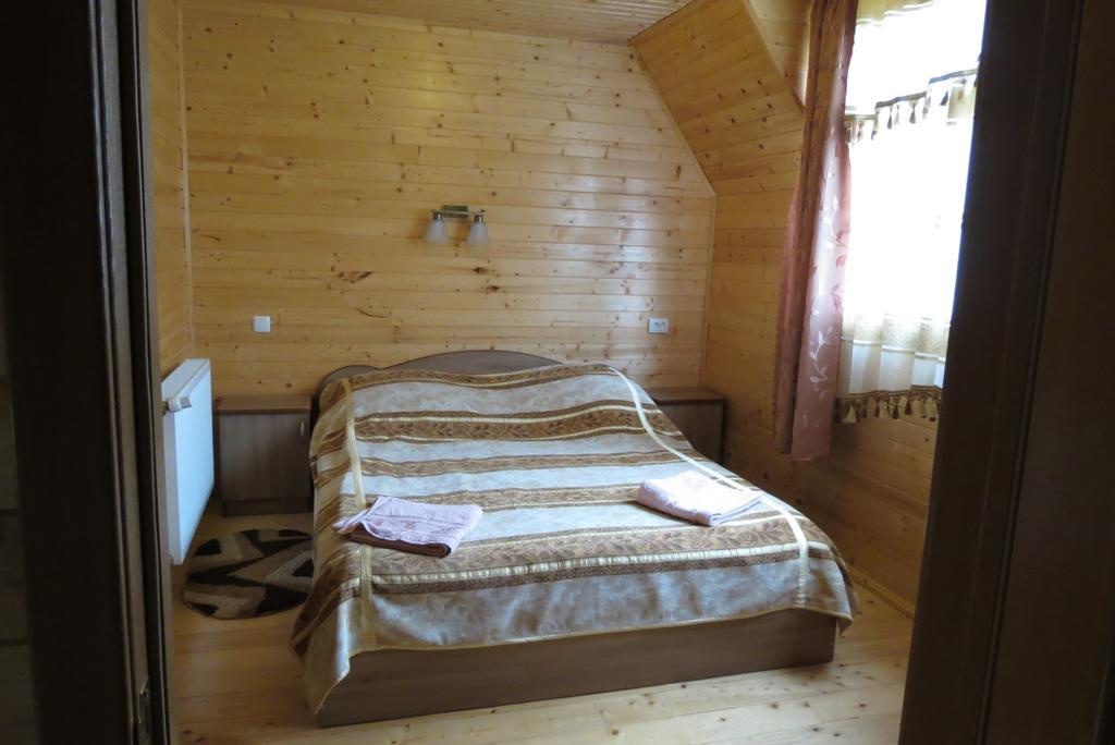 Bilyy Kamin Guest House Tatariv Eksteriør bilde