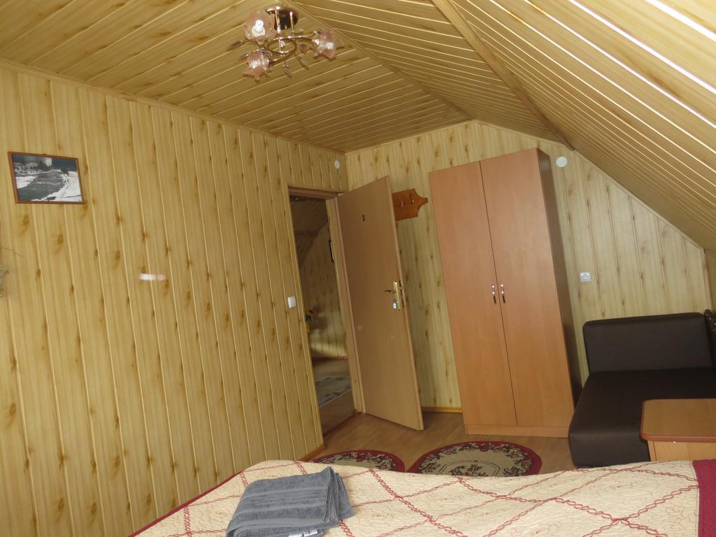 Bilyy Kamin Guest House Tatariv Eksteriør bilde