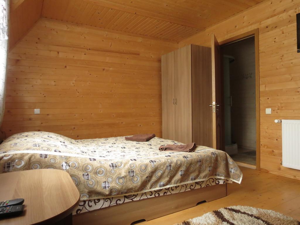 Bilyy Kamin Guest House Tatariv Eksteriør bilde
